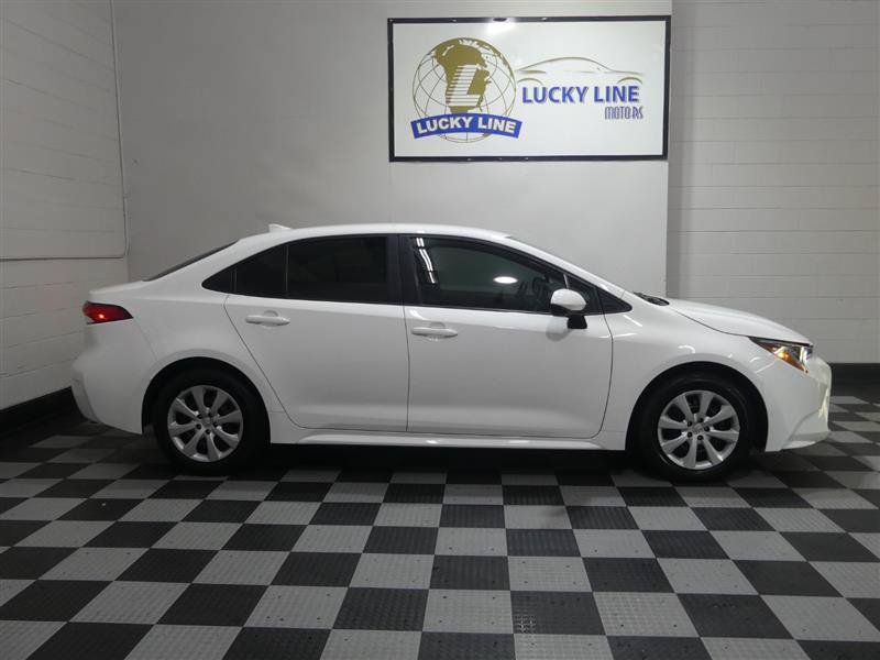 Used 2022 Toyota Corolla LE FWD image 6