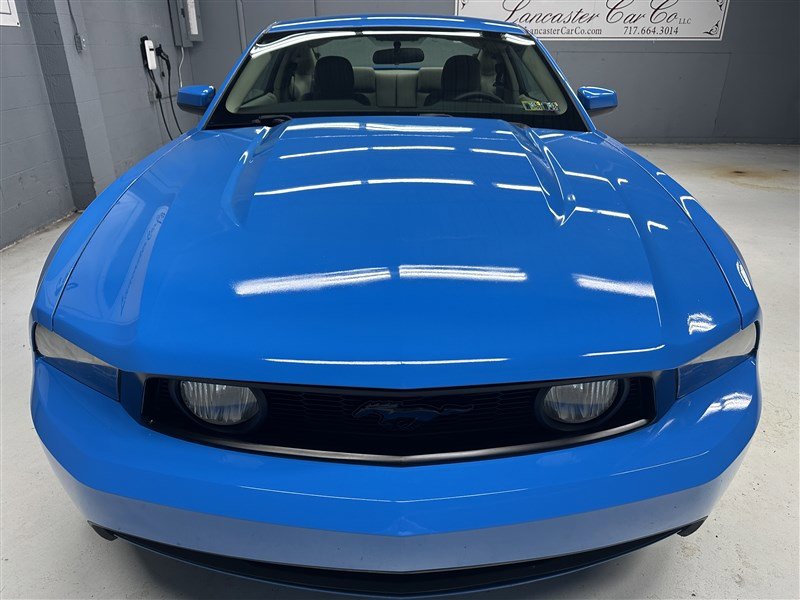 Used 2010 Ford Mustang GT image 10
