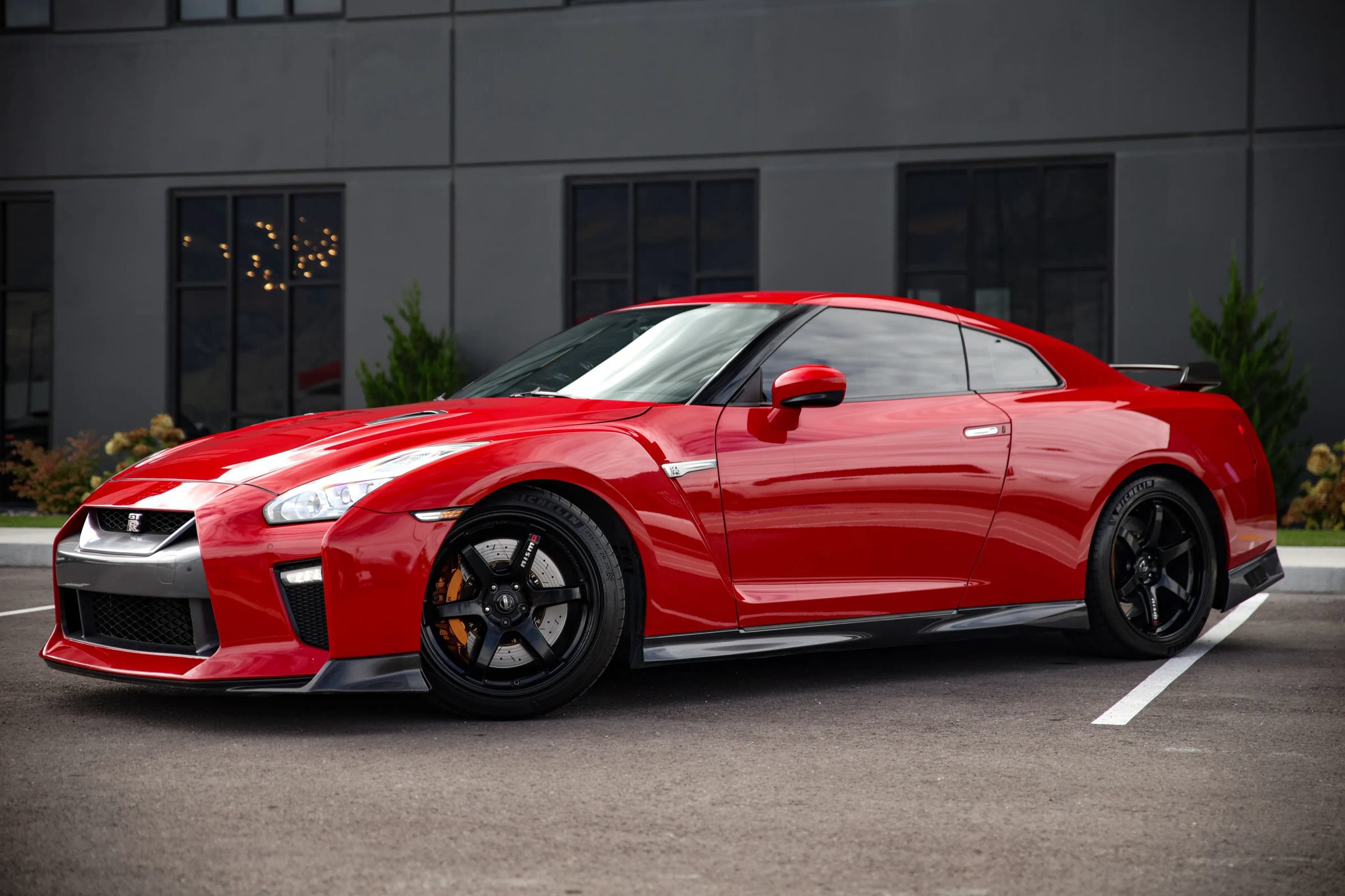Used 2019 Nissan GT-R Track Edition AWD/4WD image 2