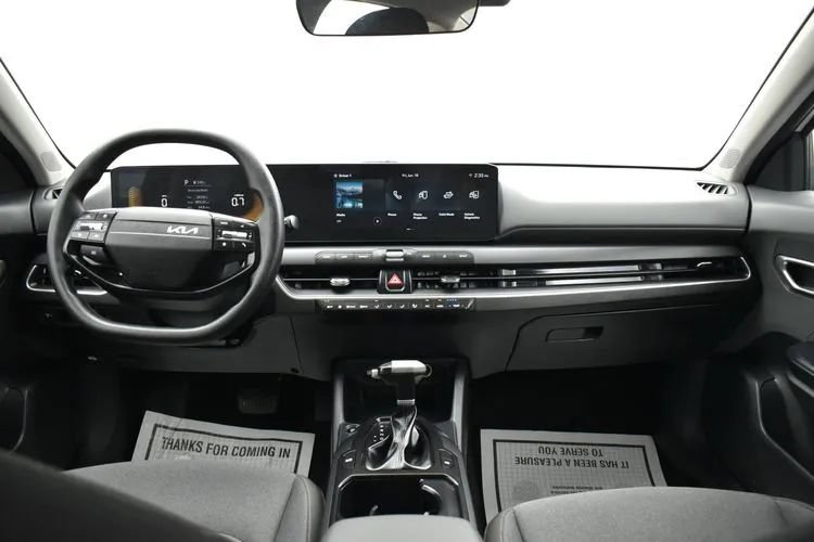 Used 2025 Kia K4 FWD image 18