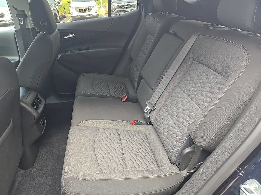 Used 2021 Chevrolet Equinox LT AWD/4WD image 38