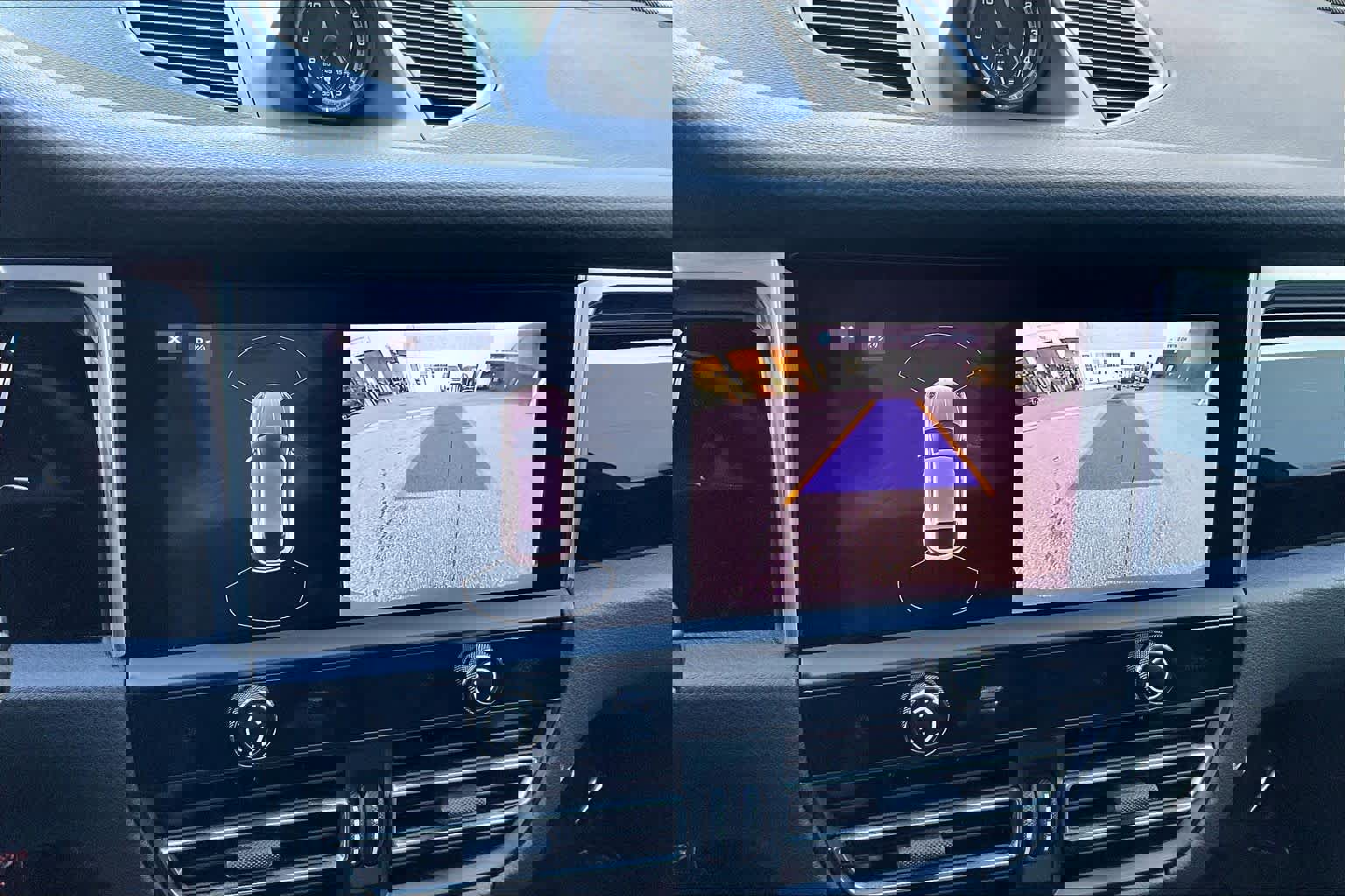 Used 2022 Porsche Macan image 26