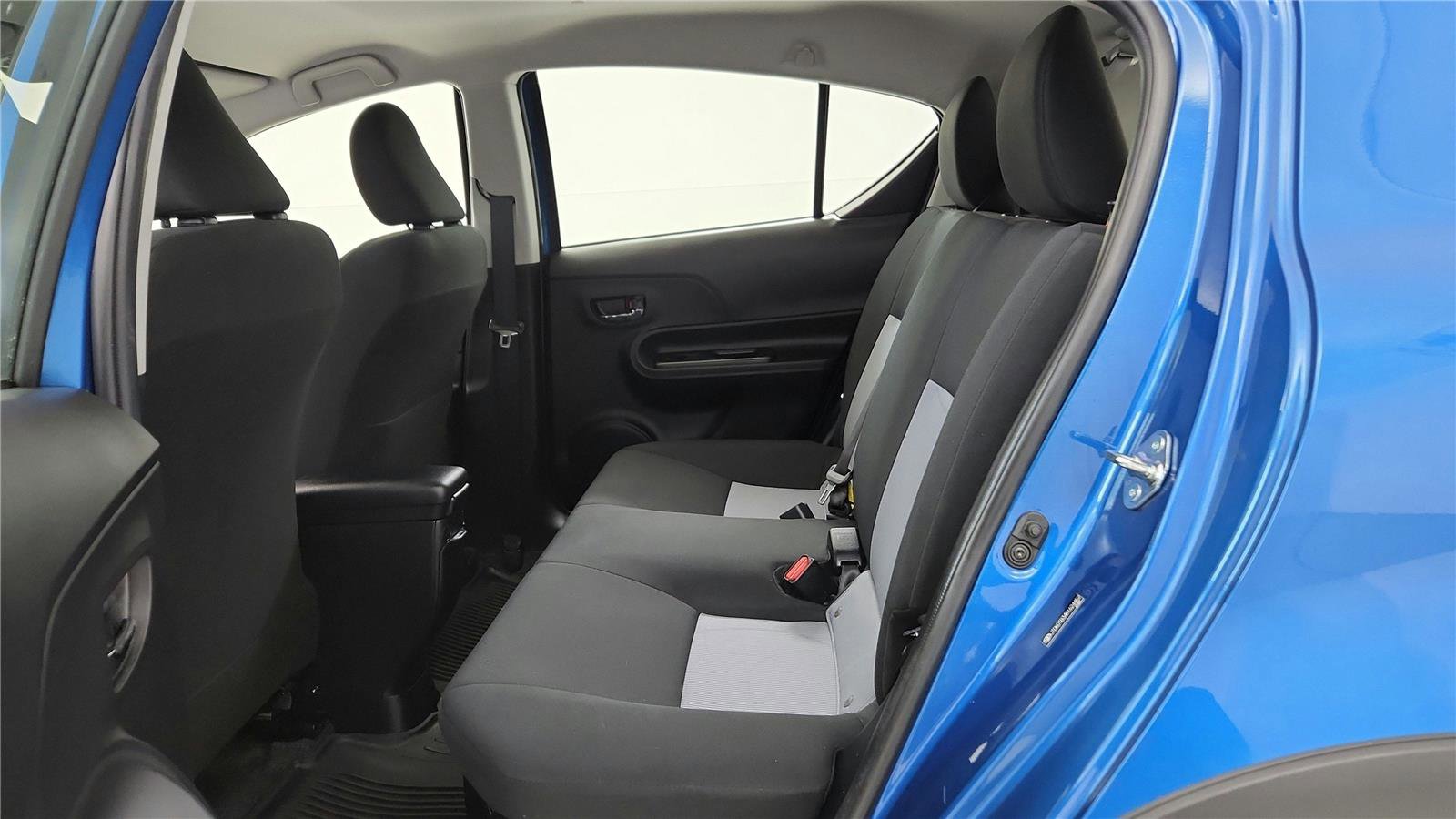 Certified 2019 Toyota Prius C image 21