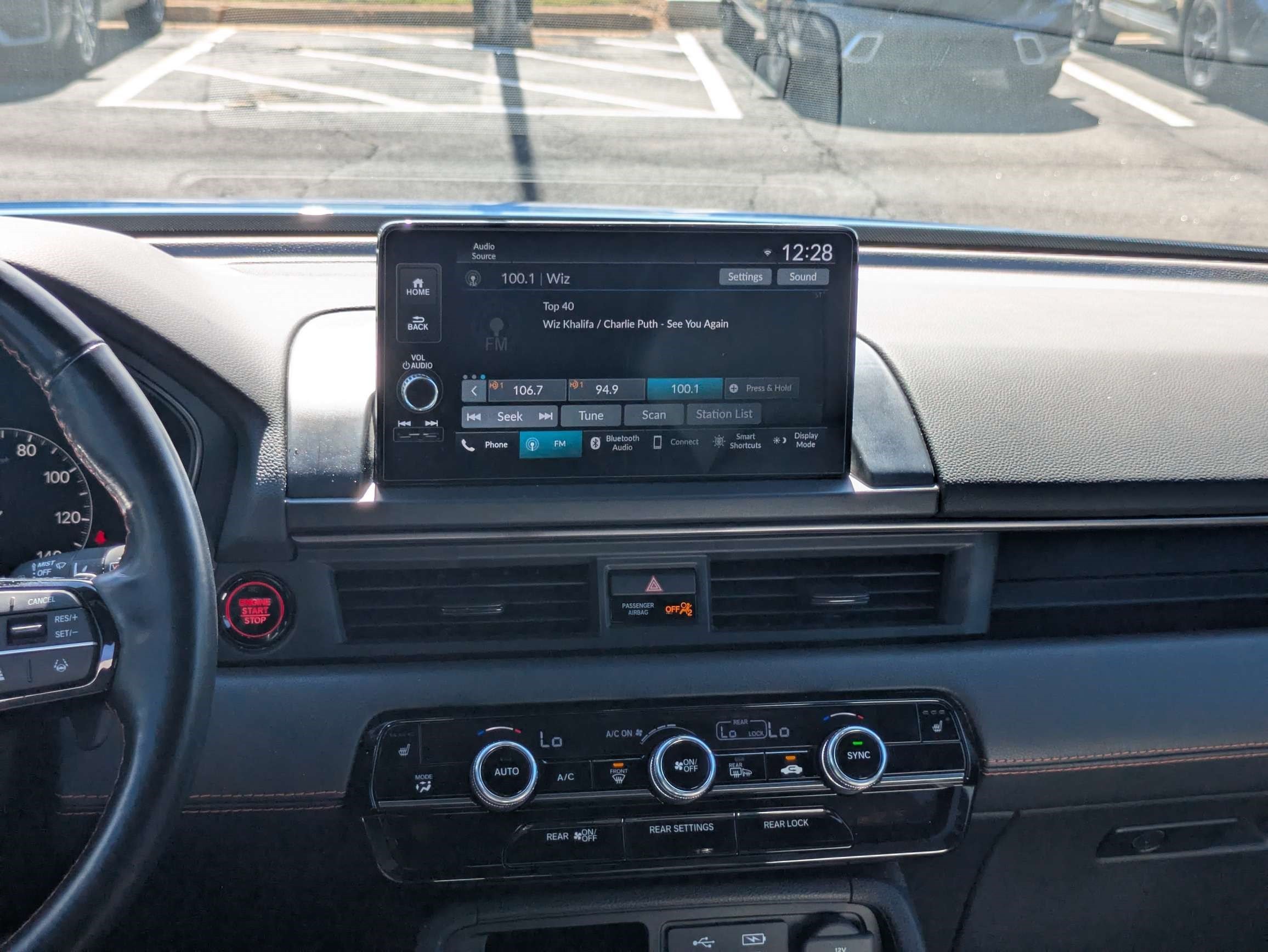Certified 2025 Honda Pilot TrailSport image 25