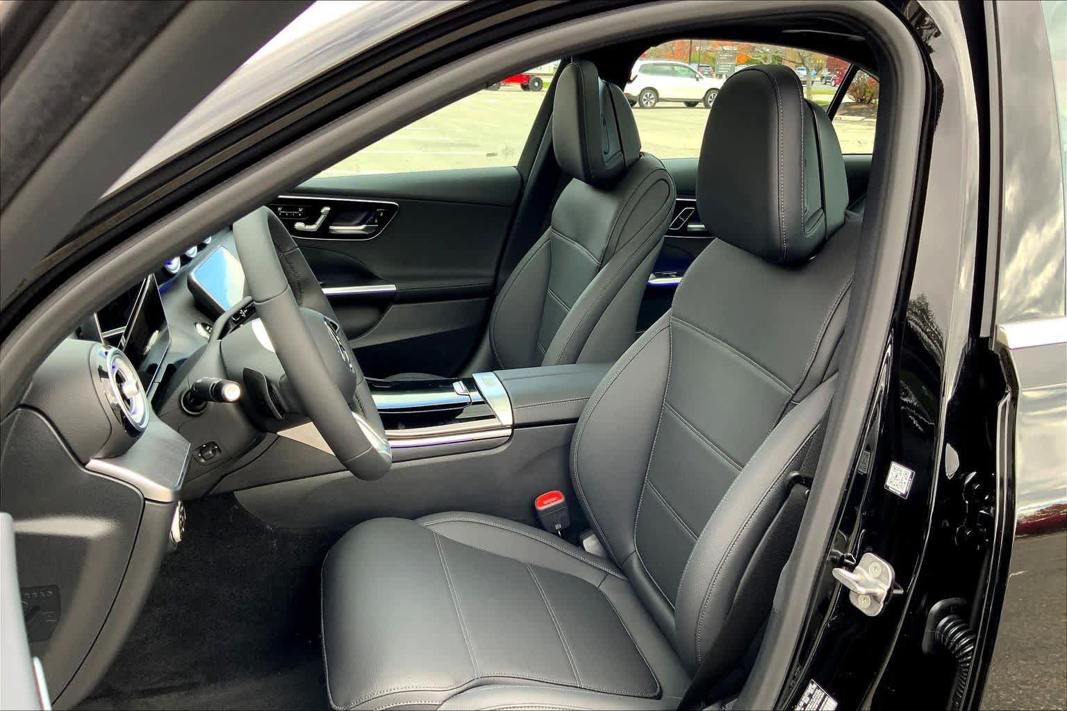 Used 2026 Mercedes-Benz C 300 4MATIC Sedan image 12