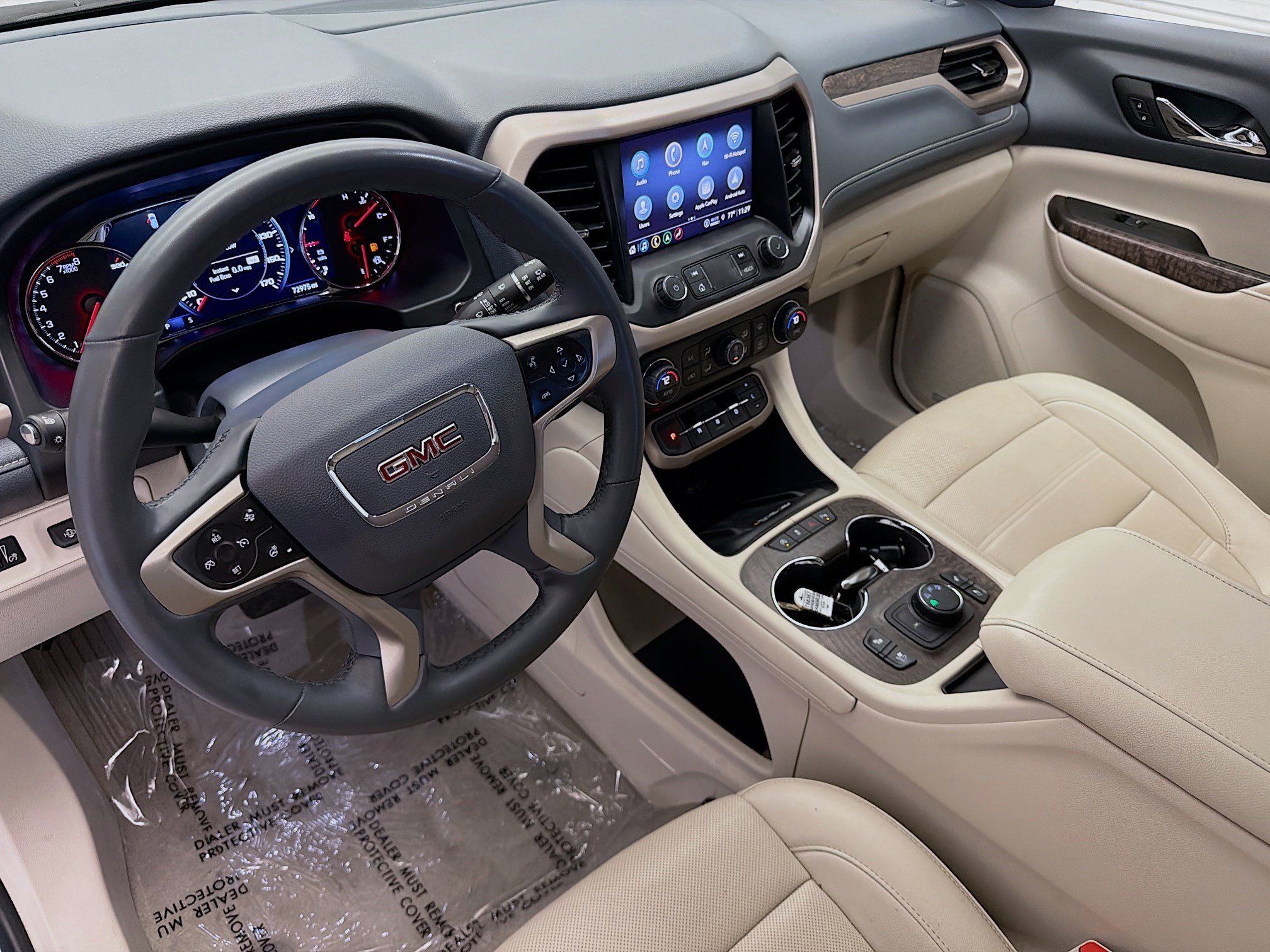 Used 2023 GMC Acadia Denali AWD/4WD image 7