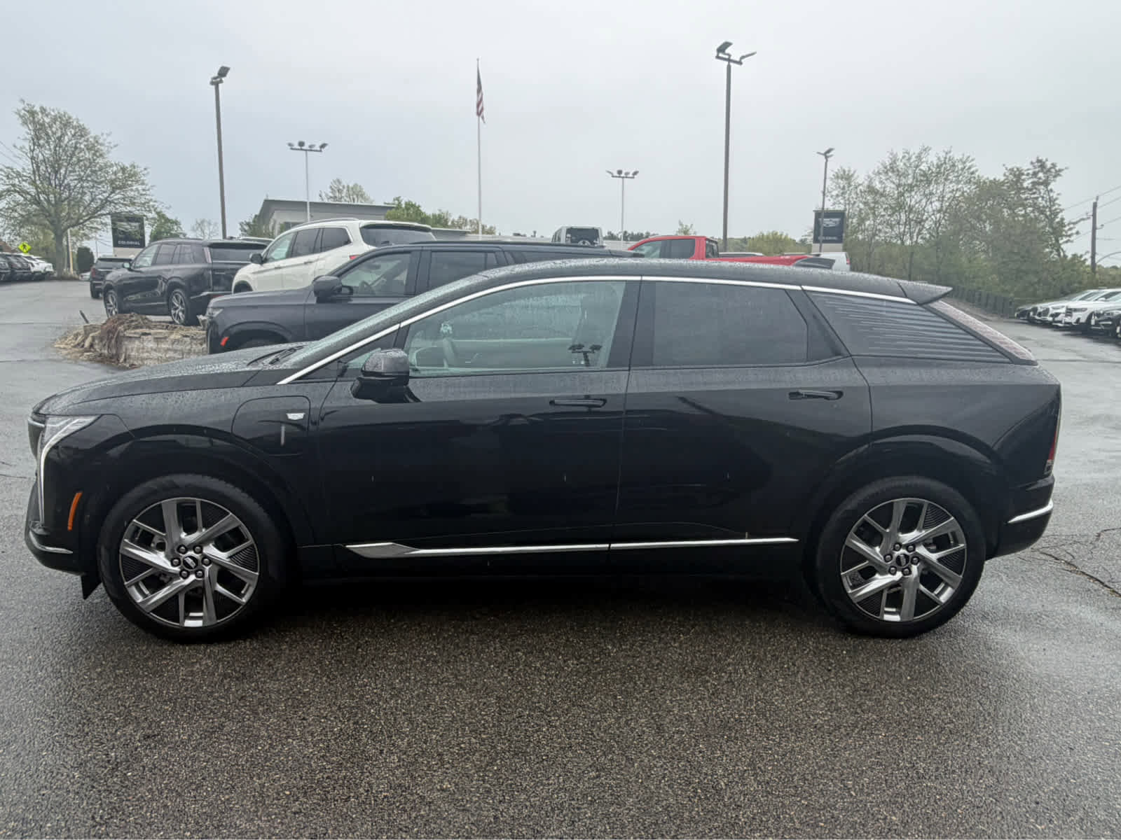 Used 2025 Cadillac Optiq Luxury 1 AWD/4WD image 8