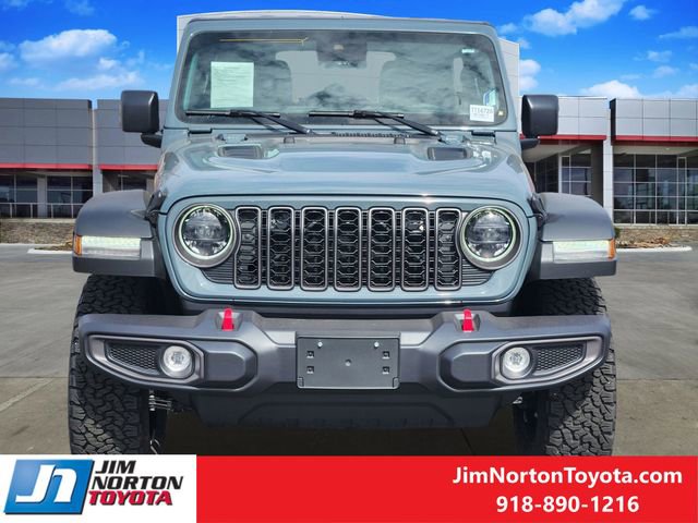 Used 2024 Jeep Wrangler Rubicon image 2