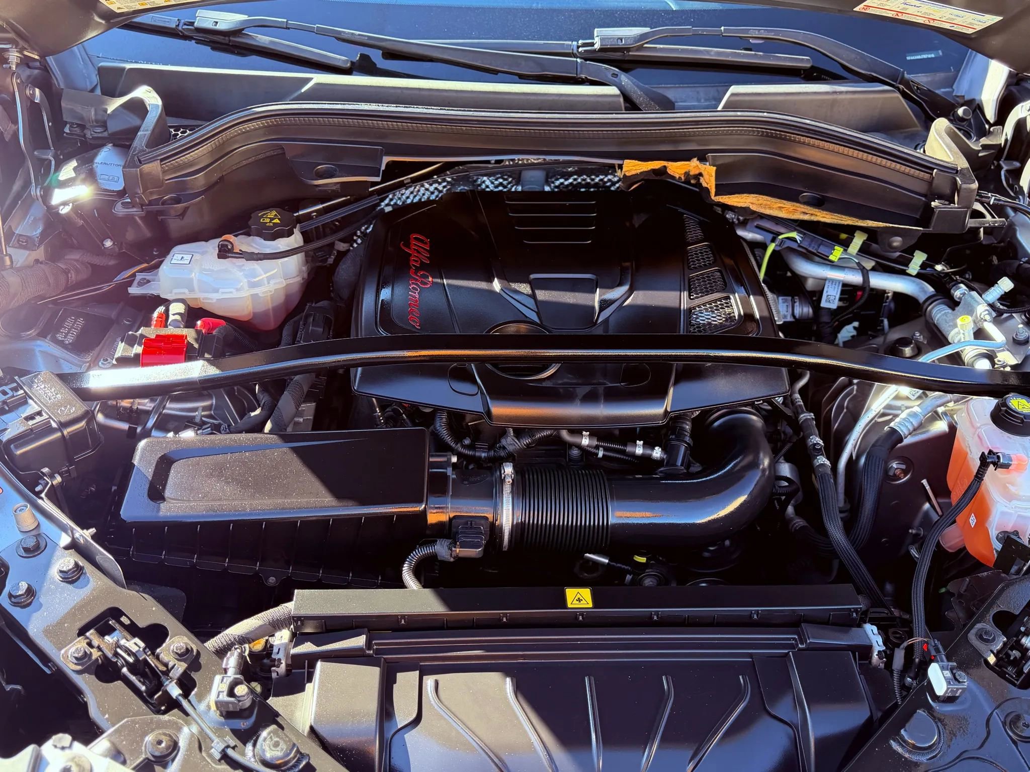 Used 2018 Alfa Romeo Stelvio AWD w/ Convenience Package image 40