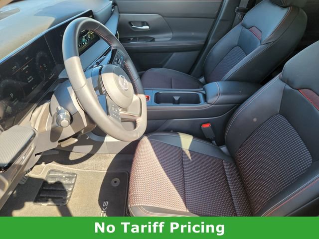 Certified 2025 Nissan Kicks SR w/ Illumination Package image 12