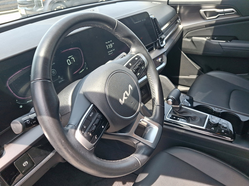 Used 2023 Kia Sportage EX FWD image 27