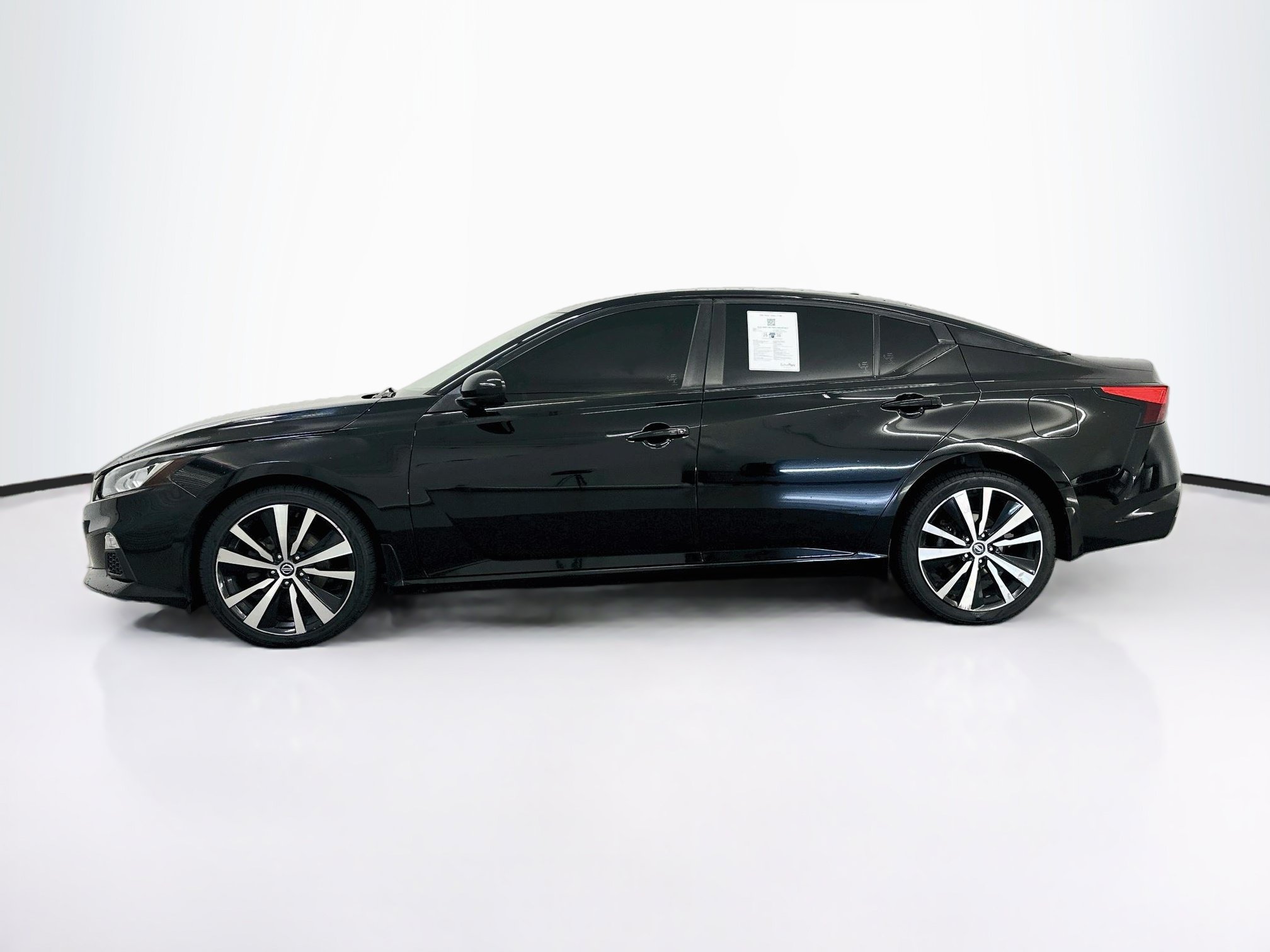 Used 2020 Nissan Altima 2.5 SR AWD/4WD image 4