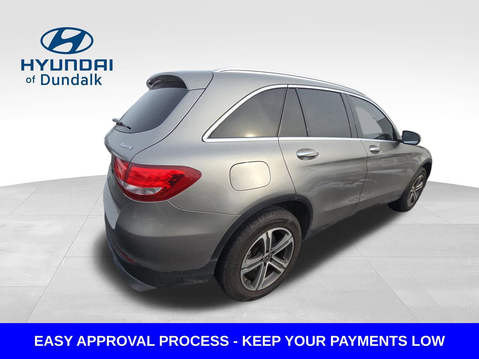 Used 2019 Mercedes-Benz GLC 300 4MATIC w/ Premium Package image 5