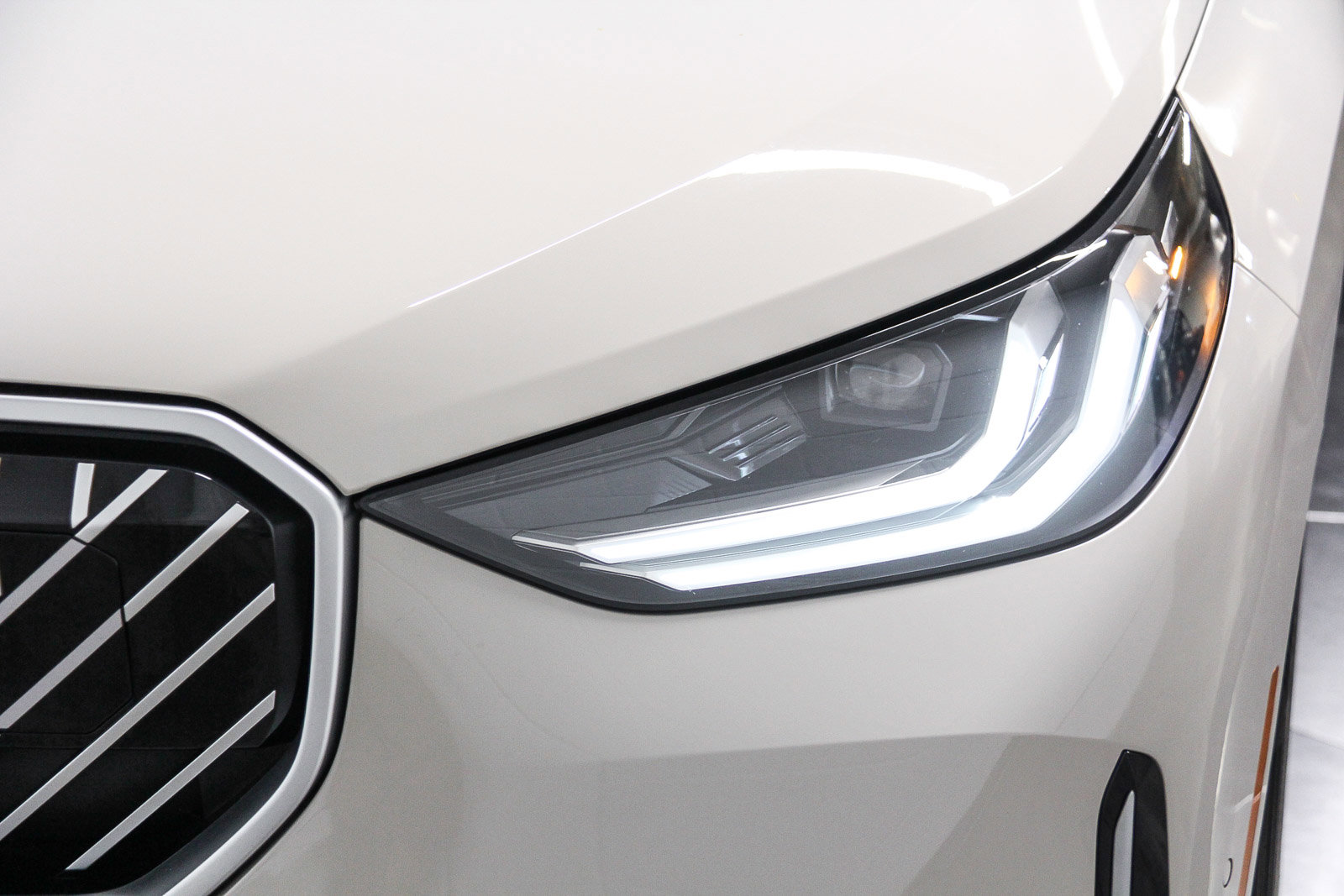 Used 2025 BMW X3 xDrive30i w/ Premium Package image 10