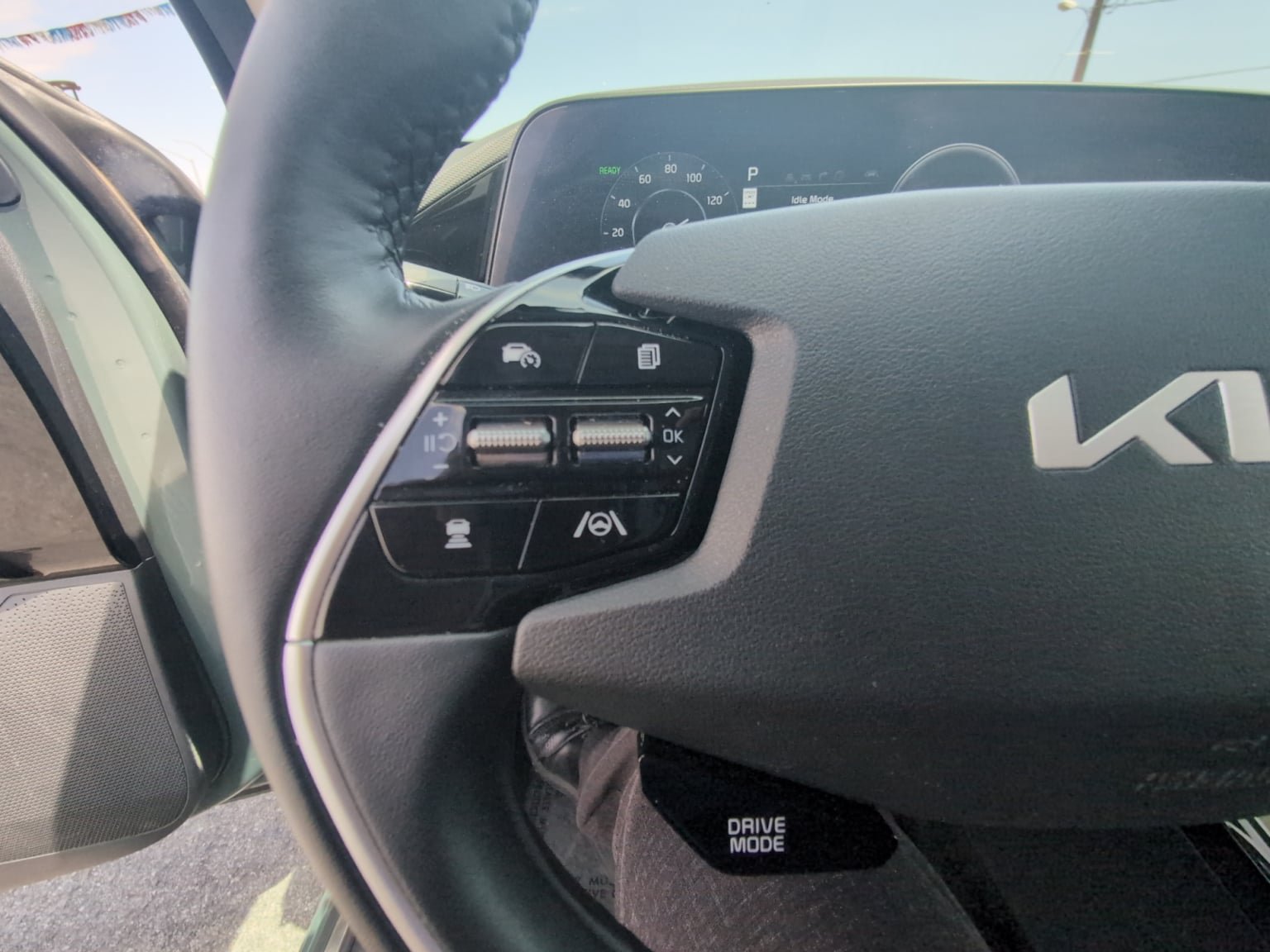 Used 2023 Kia Niro Wave FWD image 23