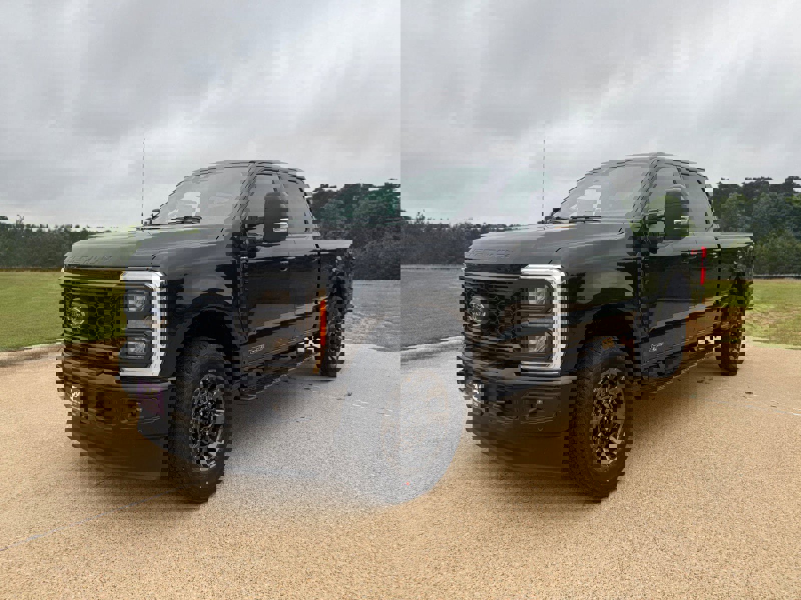 Used 2023 Ford F250 Lariat w/ Lariat Ultimate Package image 1