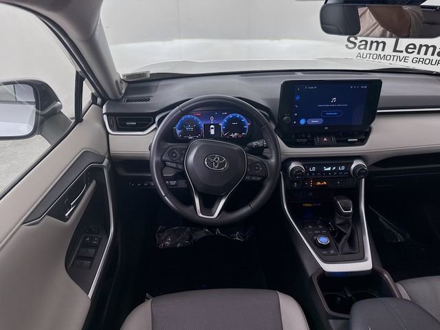 Used 2023 Toyota RAV4 Limited image 22