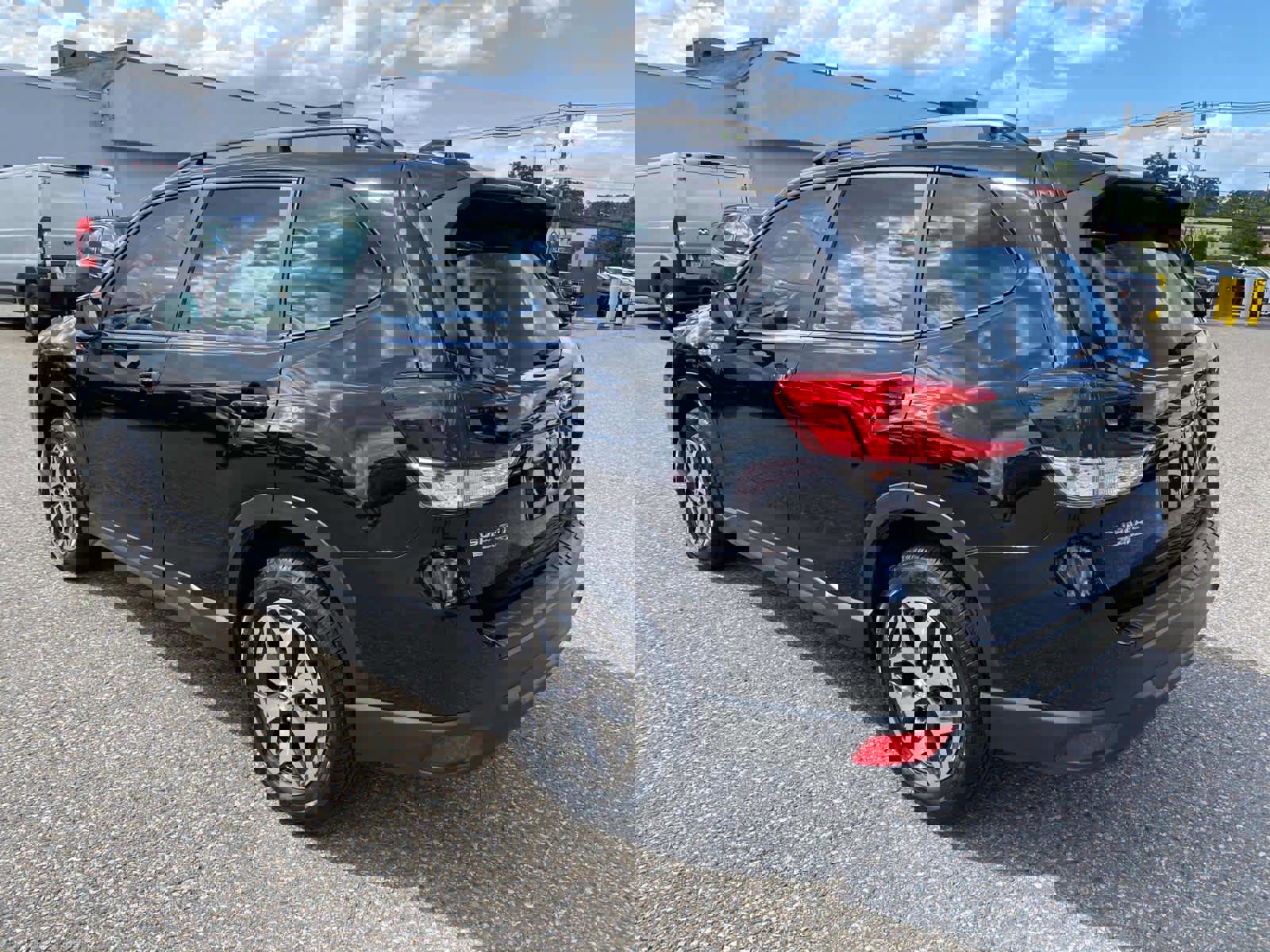 Used 2022 Subaru Forester Premium image 6