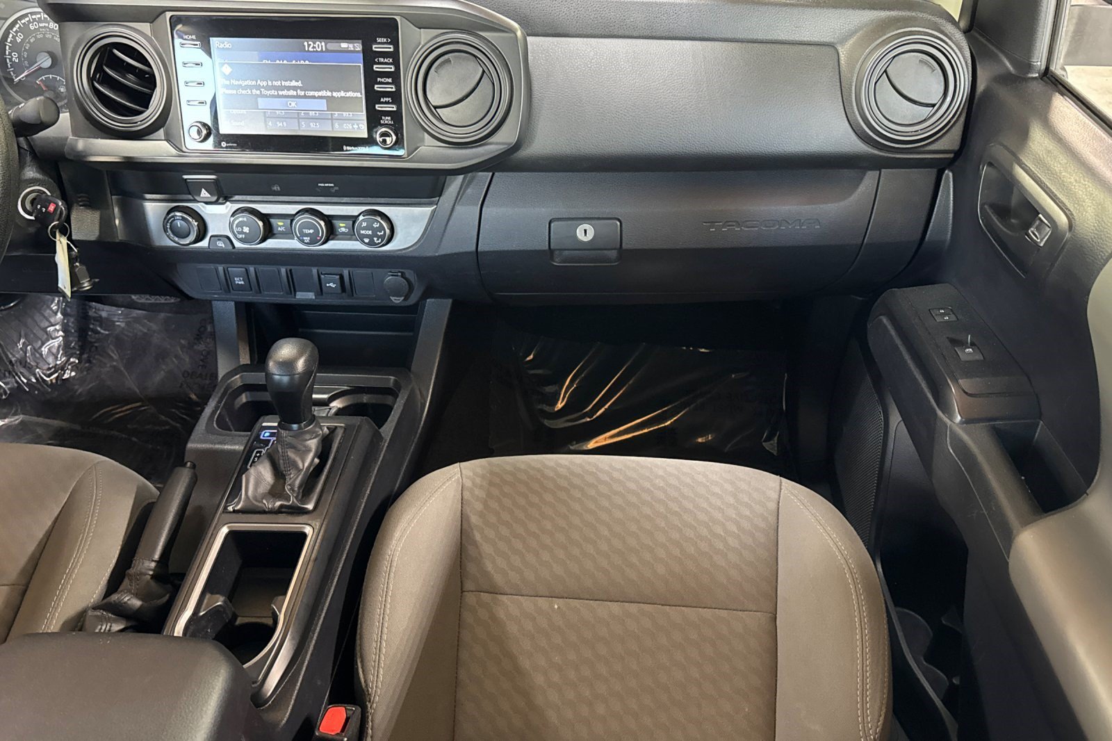 Used 2020 Toyota Tacoma SR AWD/4WD image 31