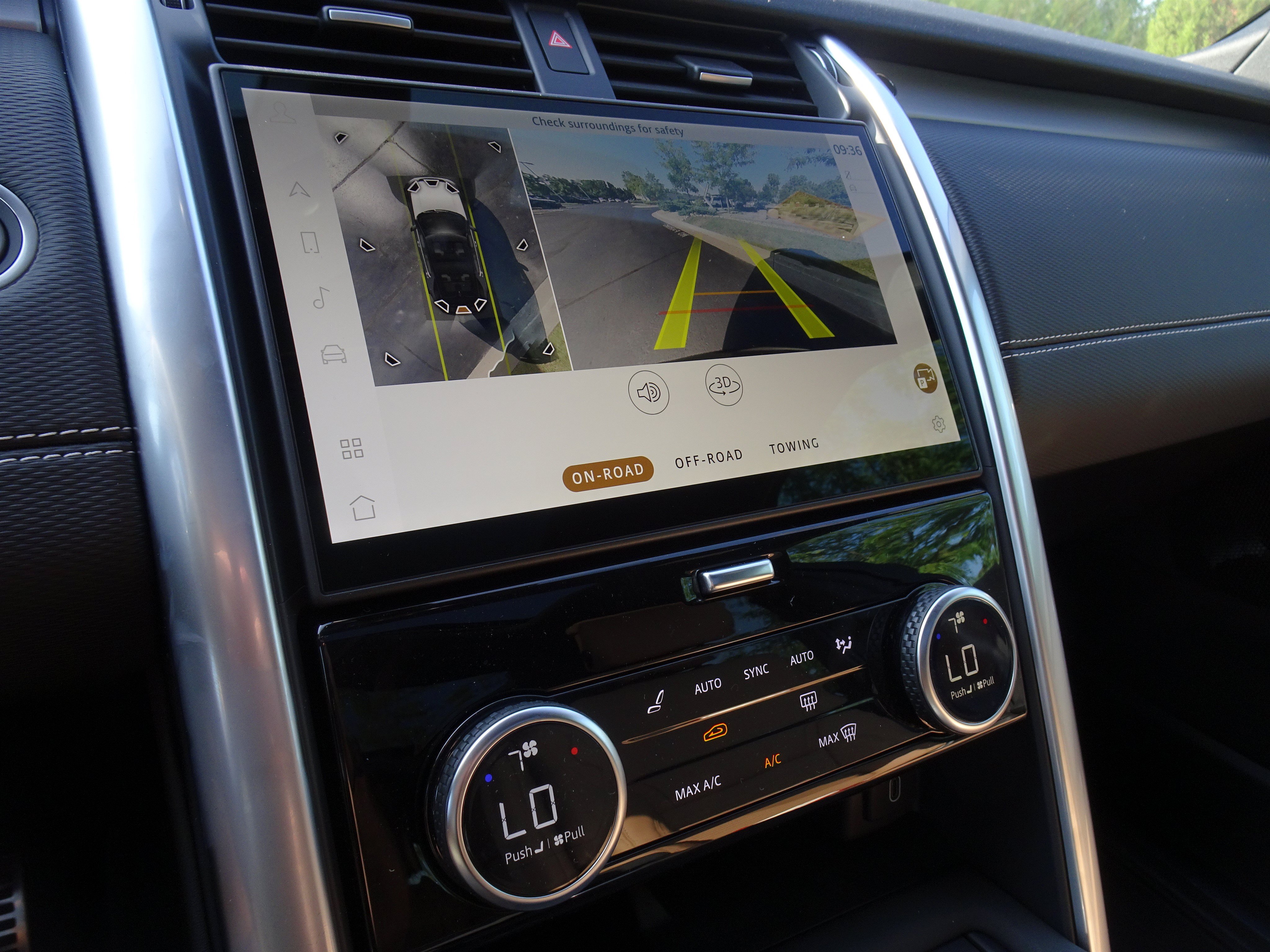 New 2026 Land Rover Discovery Dynamic SE AWD/4WD image 4