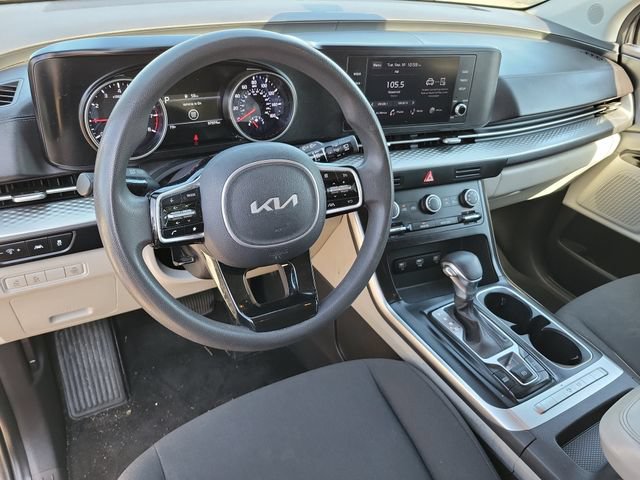Used 2023 Kia Carnival LX FWD image 9