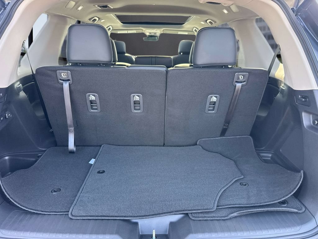 Used 2025 Honda Pilot Touring image 11