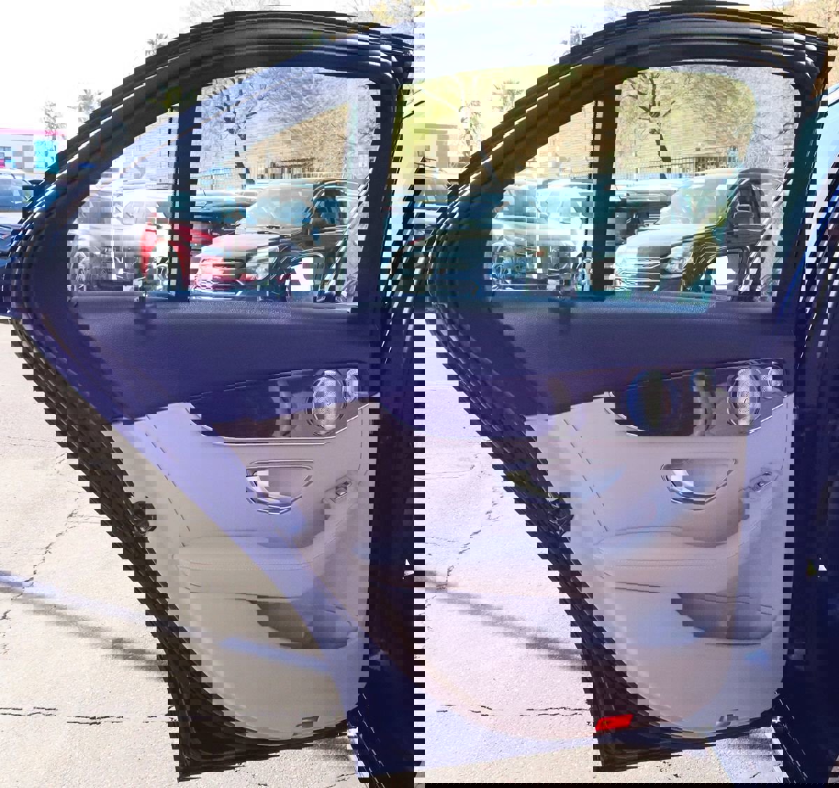 Used 2020 Mercedes-Benz C 300 Sedan w/ Premium Package image 29