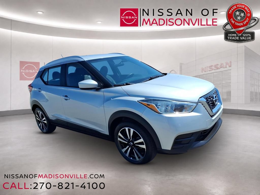 Used 2019 Nissan Kicks SV FWD image 1