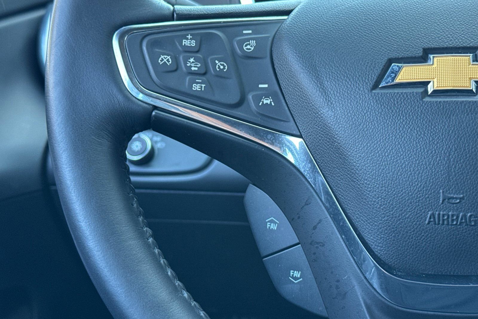 Used 2017 Chevrolet Volt Premier w/ Driver Confidence II Package image 36