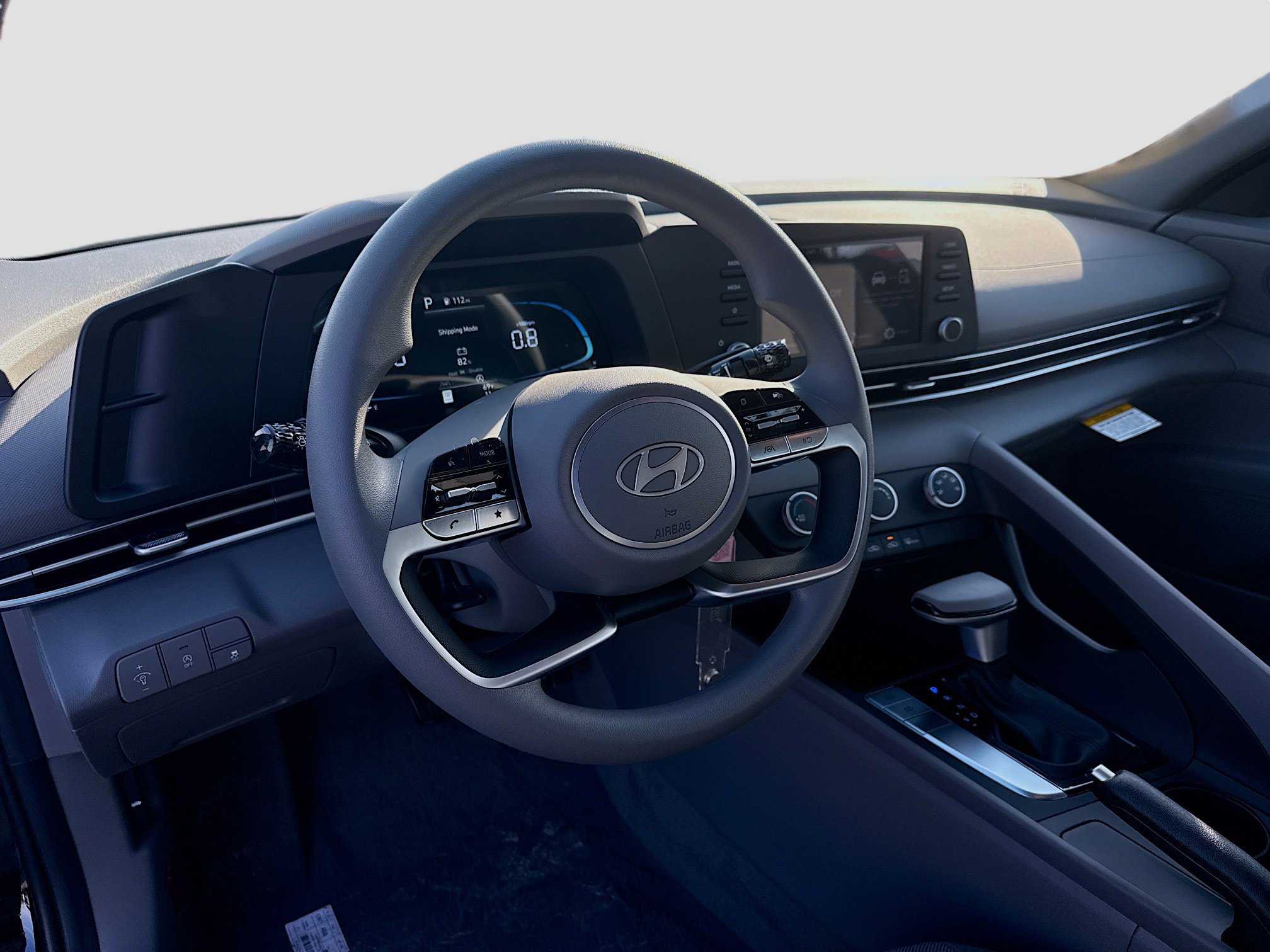 New 2026 Hyundai Elantra SE image 7