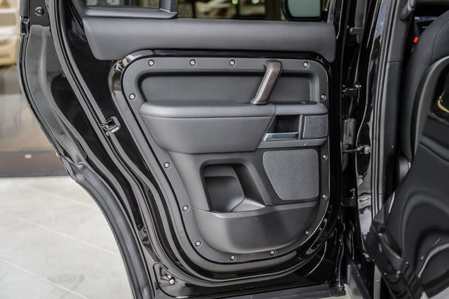 Used 2020 Land Rover Defender 110 X AWD/4WD image 53