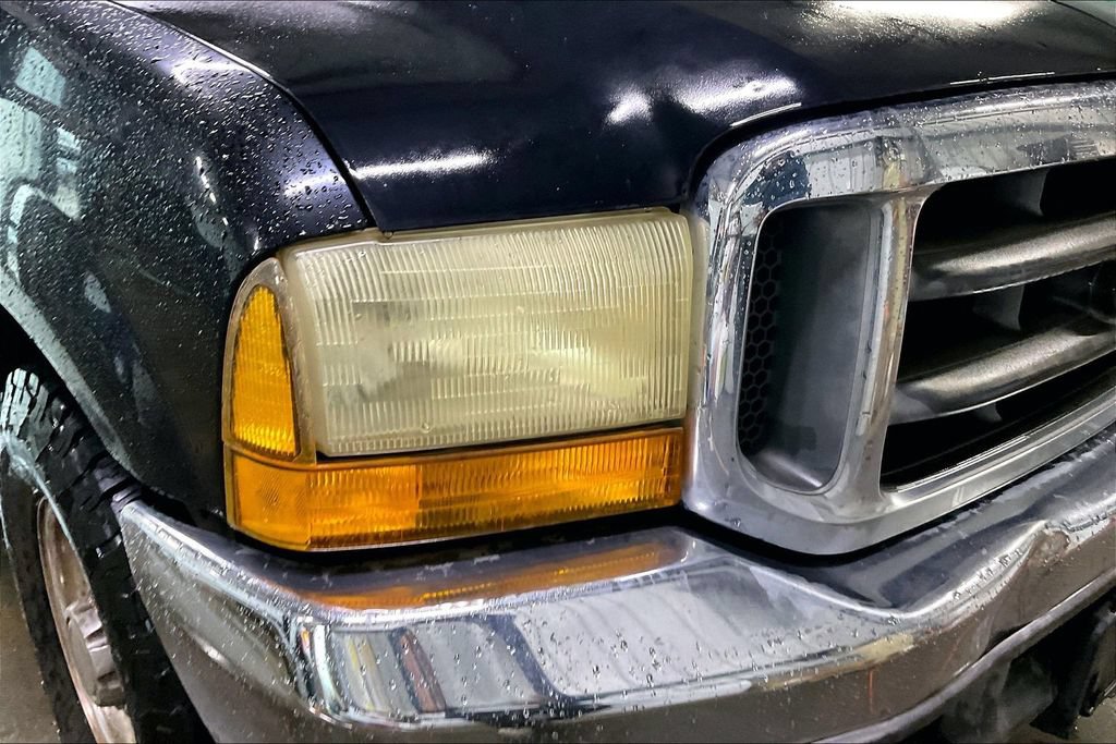 Used 2001 Ford F250 Lariat RWD image 24