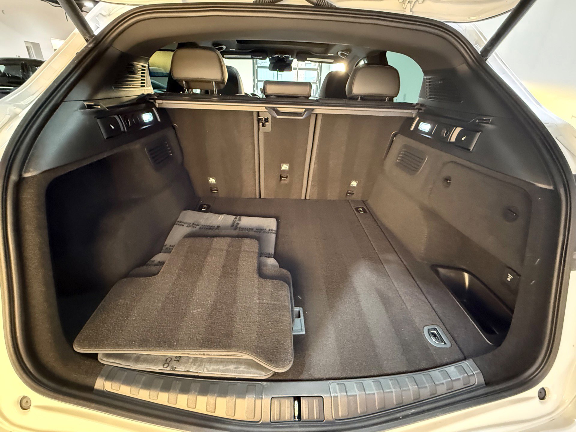 Used 2022 Alfa Romeo Stelvio Ti image 15