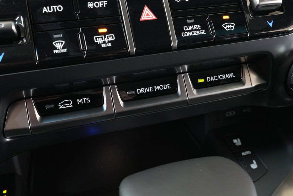 New 2026 Lexus LX 600 4WD w/ Accessory Package (Z1) image 31