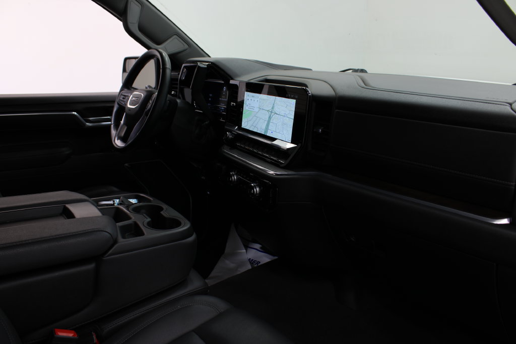 Used 2025 GMC Sierra 1500 SLT AWD/4WD image 26