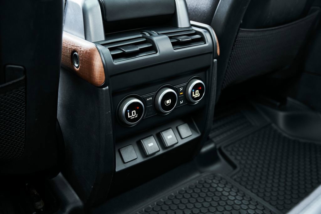 Used 2023 Land Rover Defender 110 X image 55