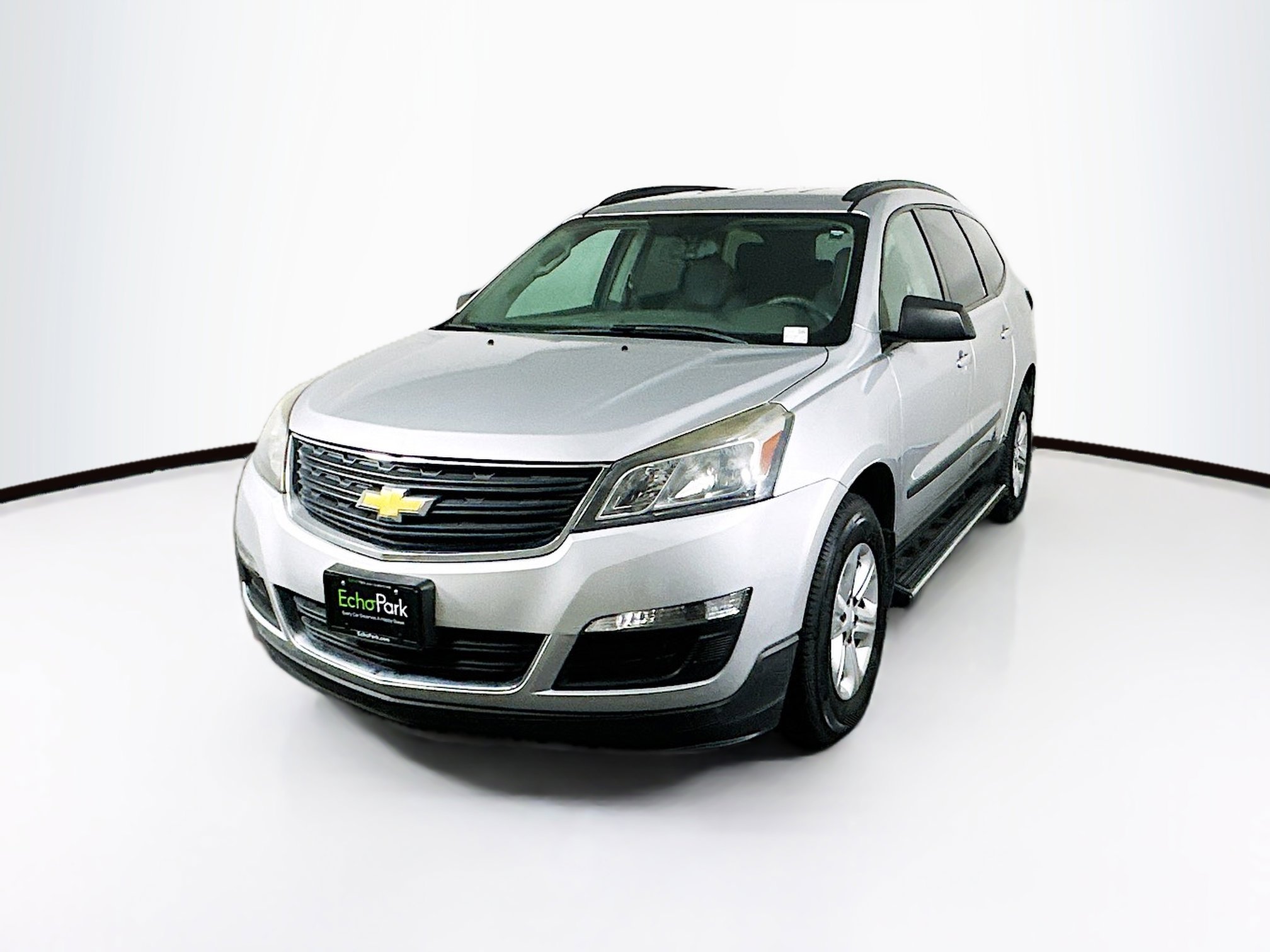 Used 2015 Chevrolet Traverse LS image 3