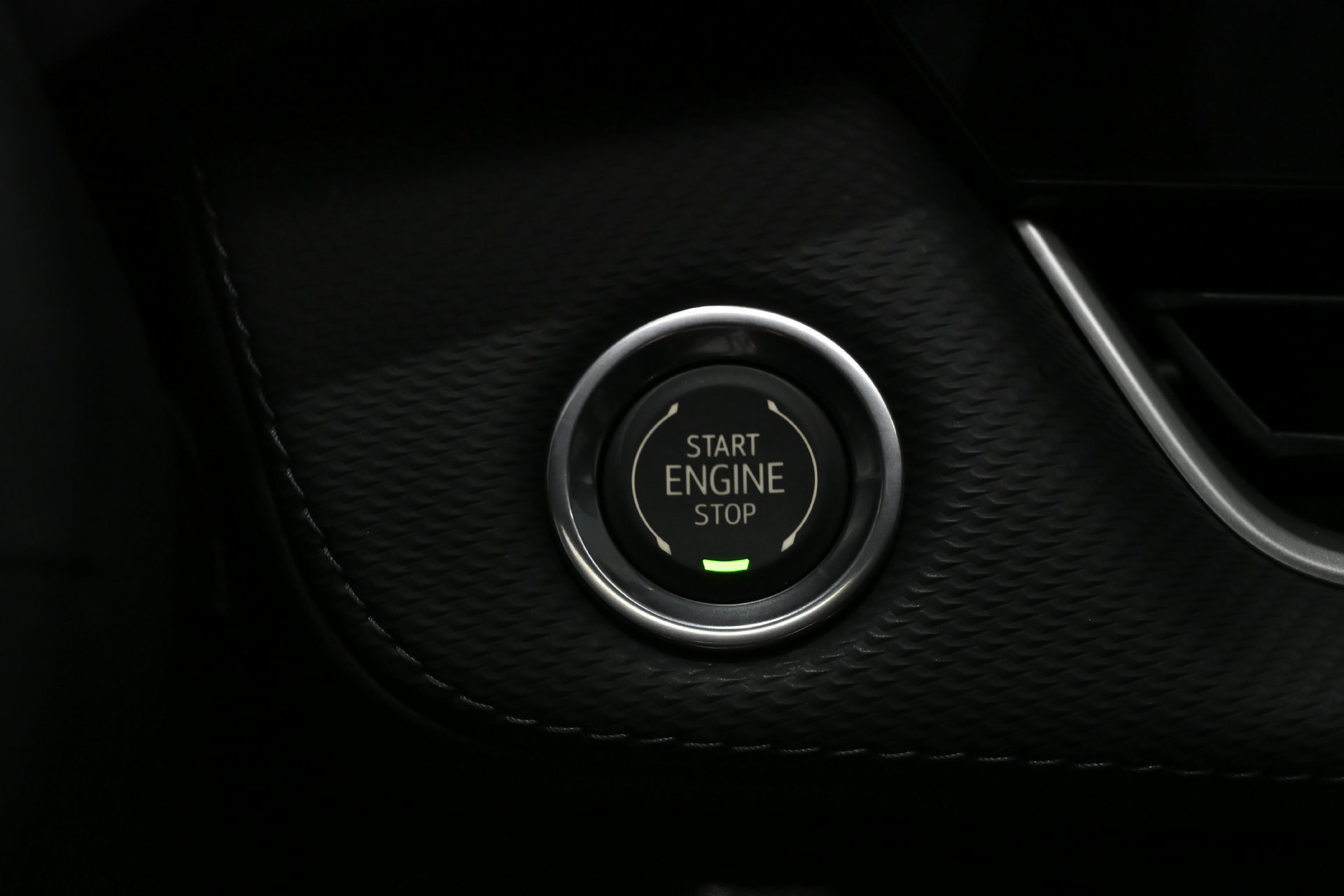 Used 2026 Chevrolet Equinox LT w/ Safety and Technology Package FWD image 34
