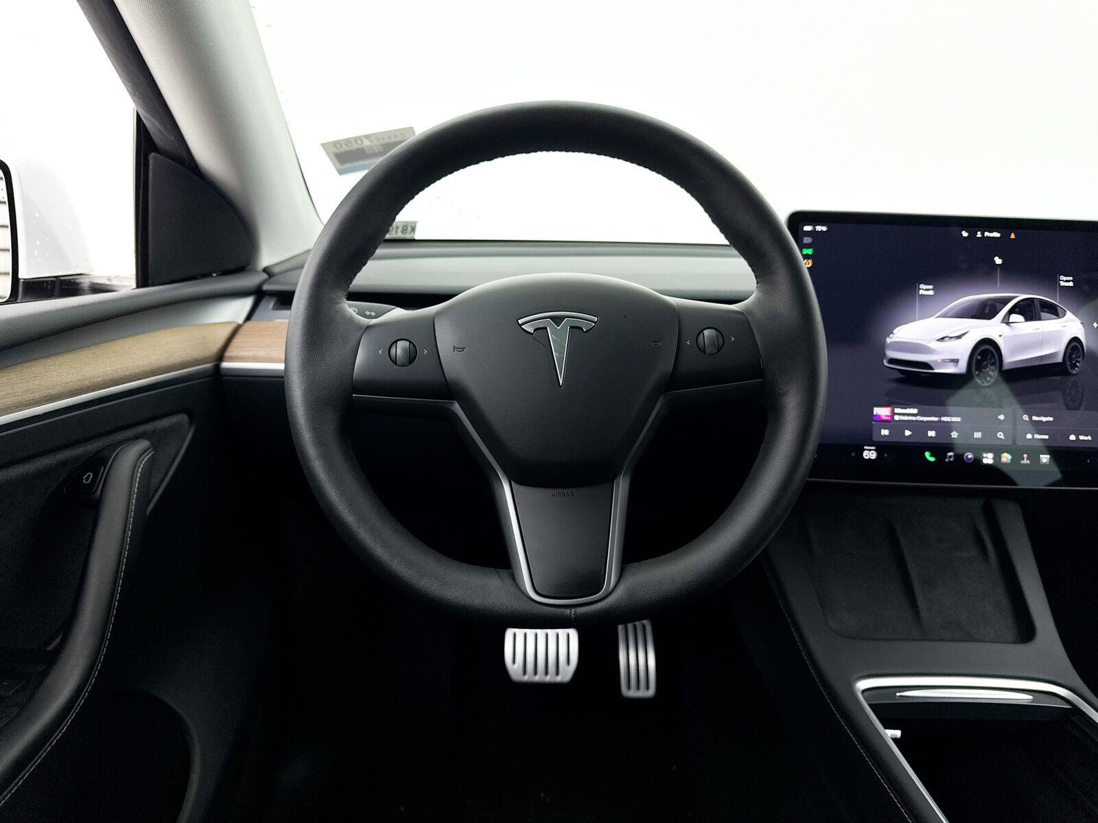 Used 2024 Tesla Model Y Performance AWD/4WD image 3