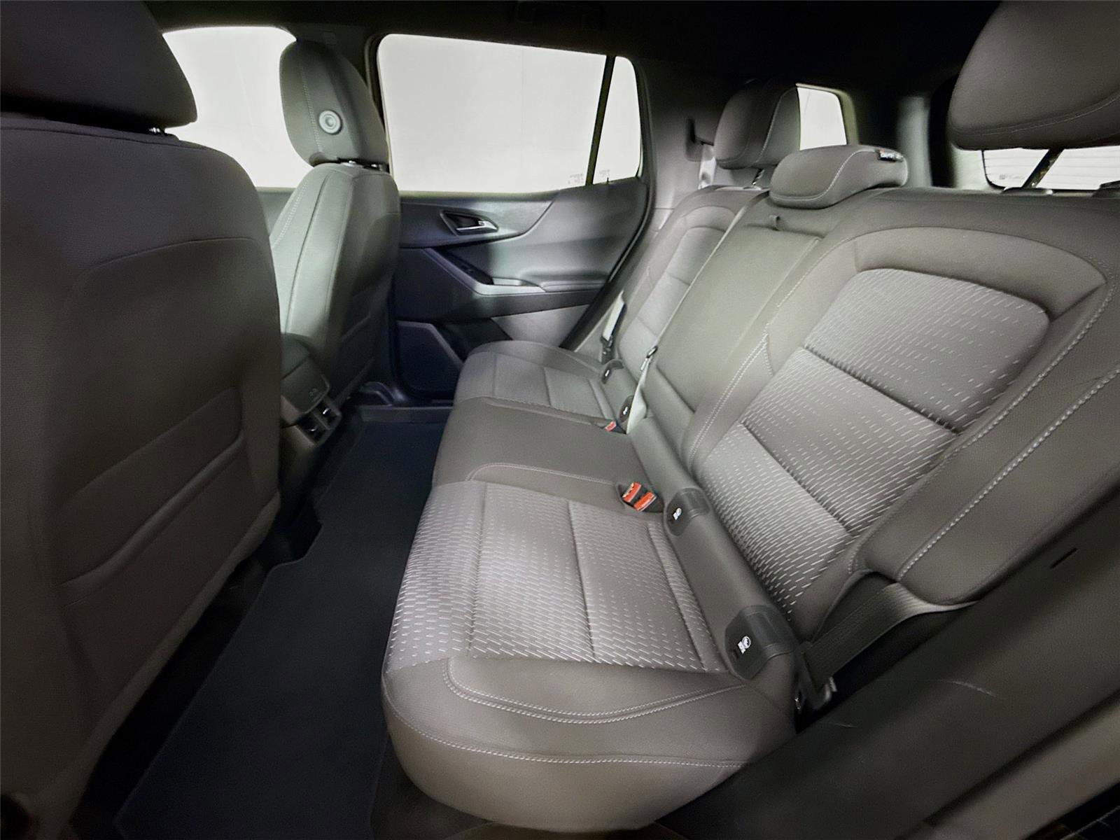 Used 2025 Chevrolet Equinox LT AWD/4WD image 11