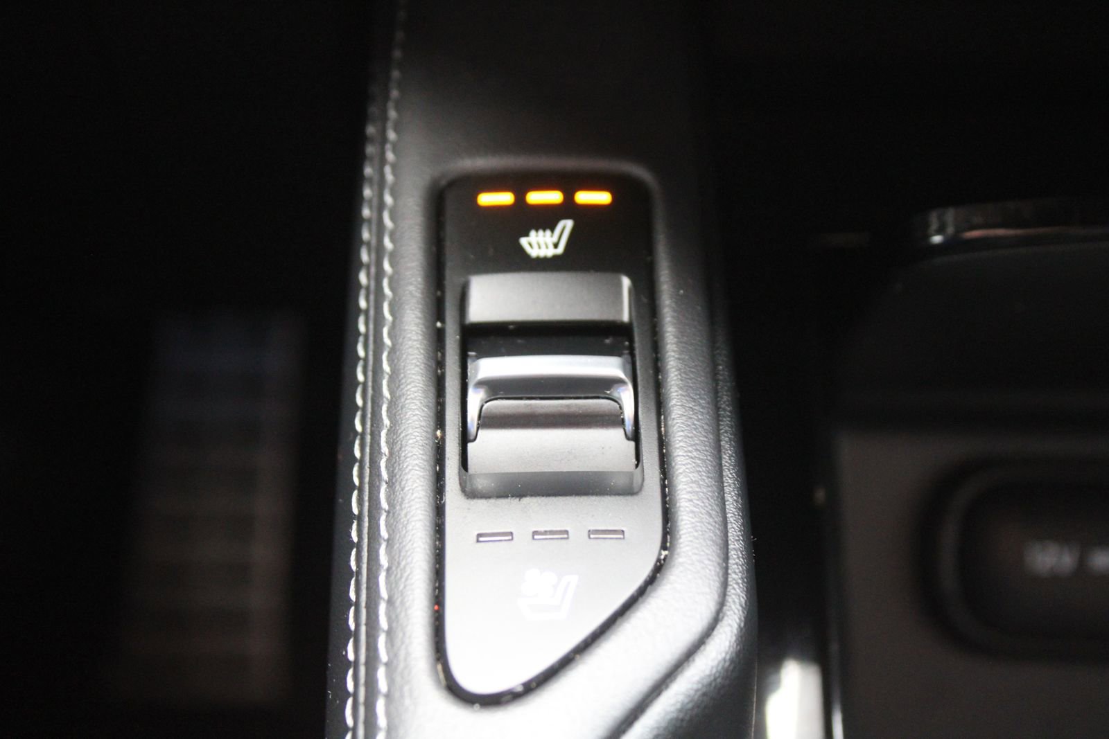 Used 2022 Kia Telluride SX w/ SX Prestige Package image 43