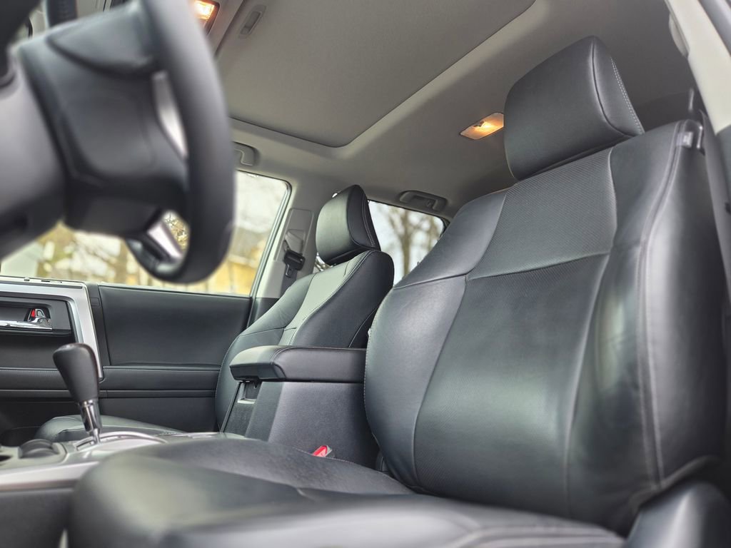 Used 2021 Toyota 4Runner Limited image 18
