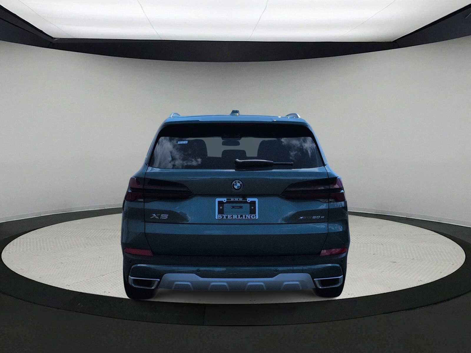 Used 2026 BMW X5 xDrive50e w/ Premium Package AWD/4WD image 7