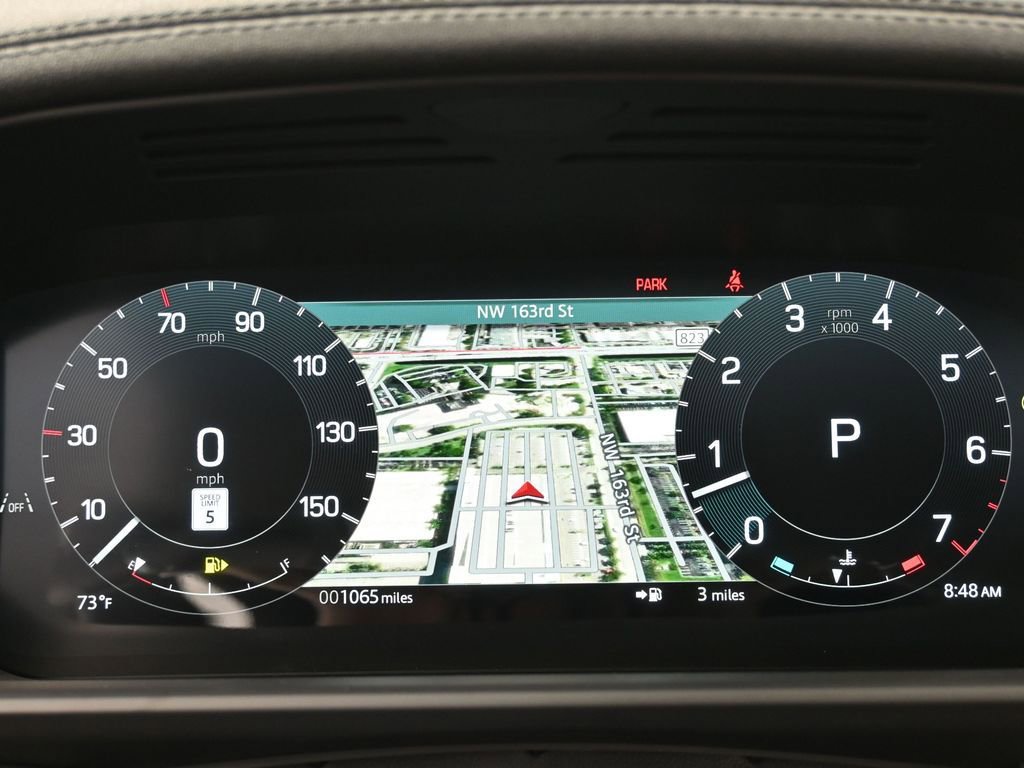 Used 2026 Land Rover Discovery Limited Edition image 34