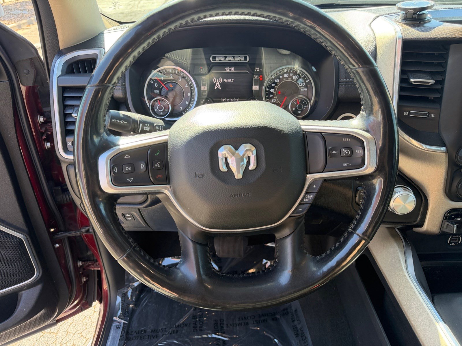 Used 2020 RAM 1500 Laramie AWD/4WD image 9