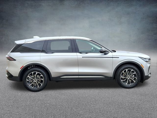 New 2025 Lincoln Nautilus Premier image 2