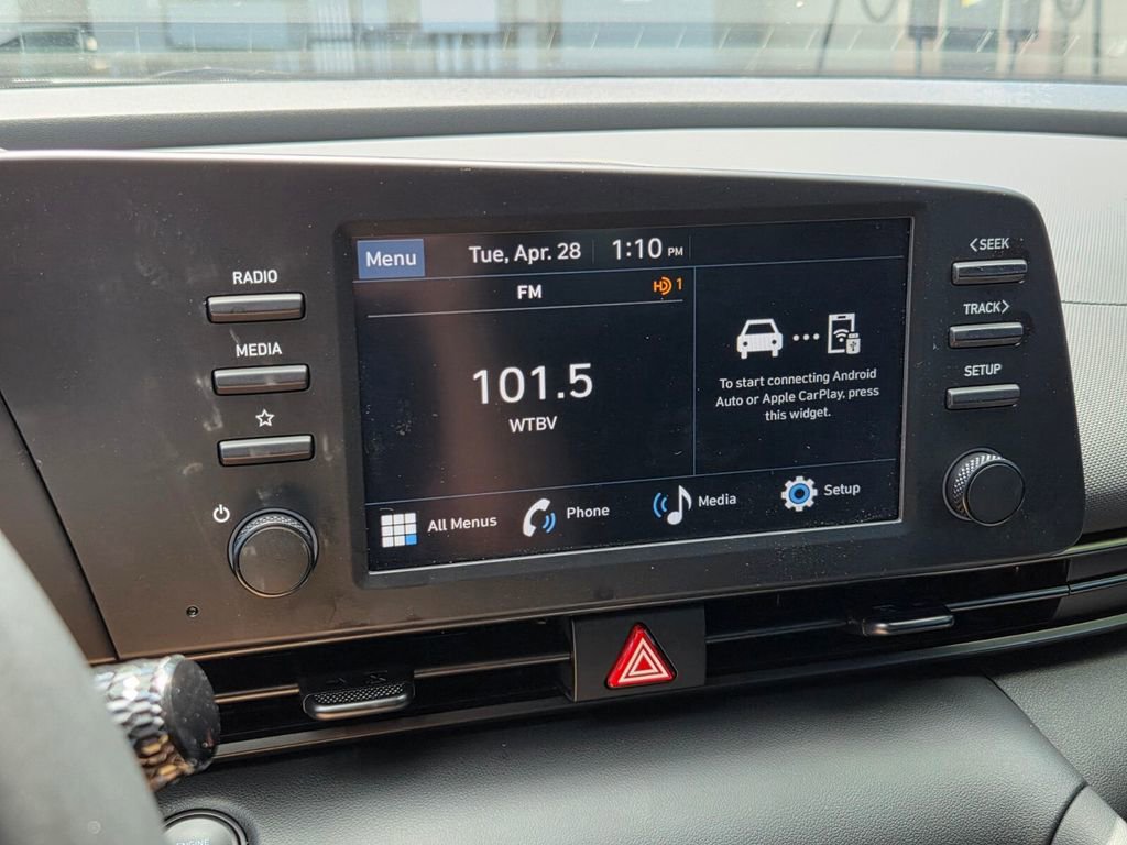 Used 2025 Hyundai Elantra Sport FWD image 21