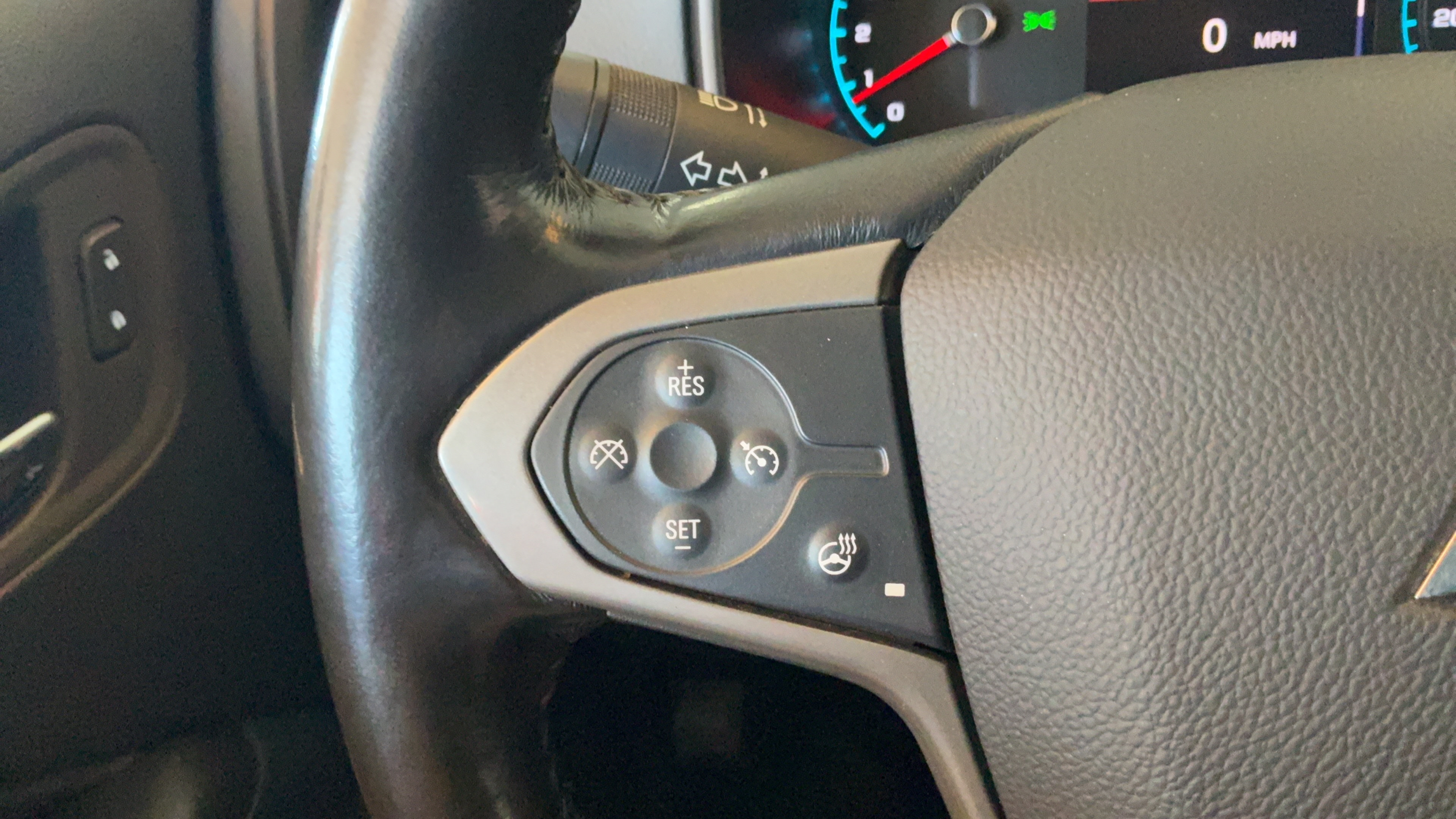 Used 2022 Chevrolet Colorado Z71 AWD/4WD image 15