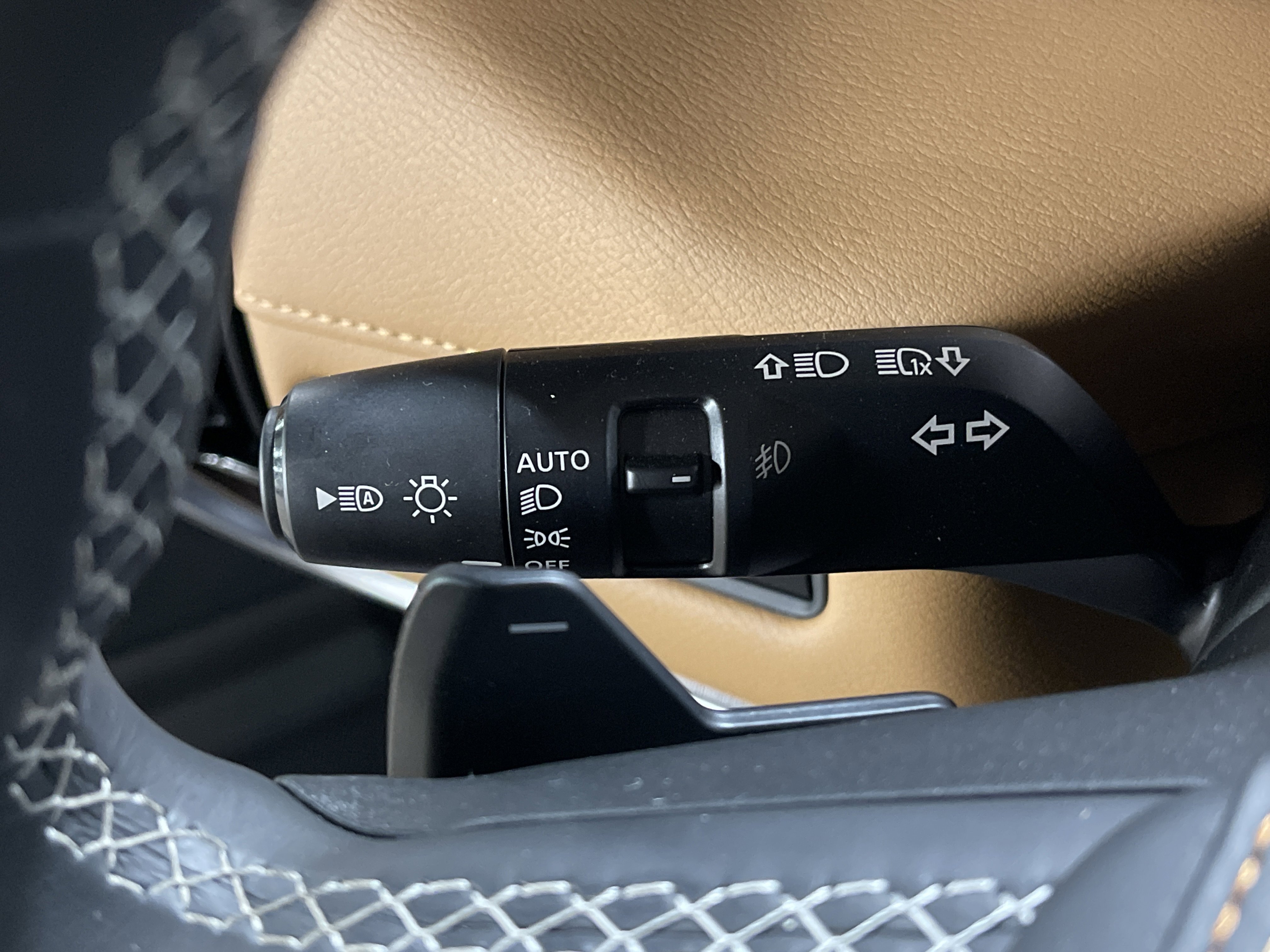 Used 2025 Nissan Armada Platinum Reserve image 22