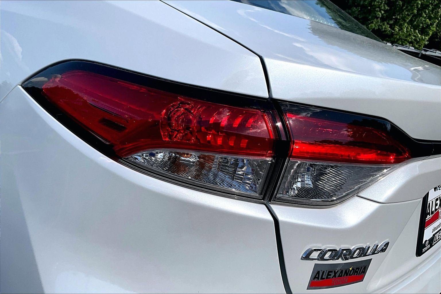 Used 2023 Toyota Corolla LE FWD image 27